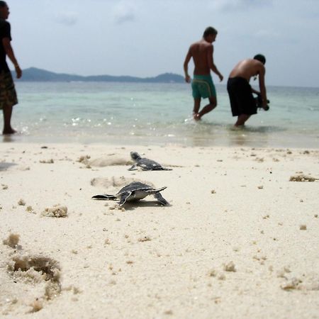 ブブ ヴィラ Kampong Pasir Hantu エクステリア 写真