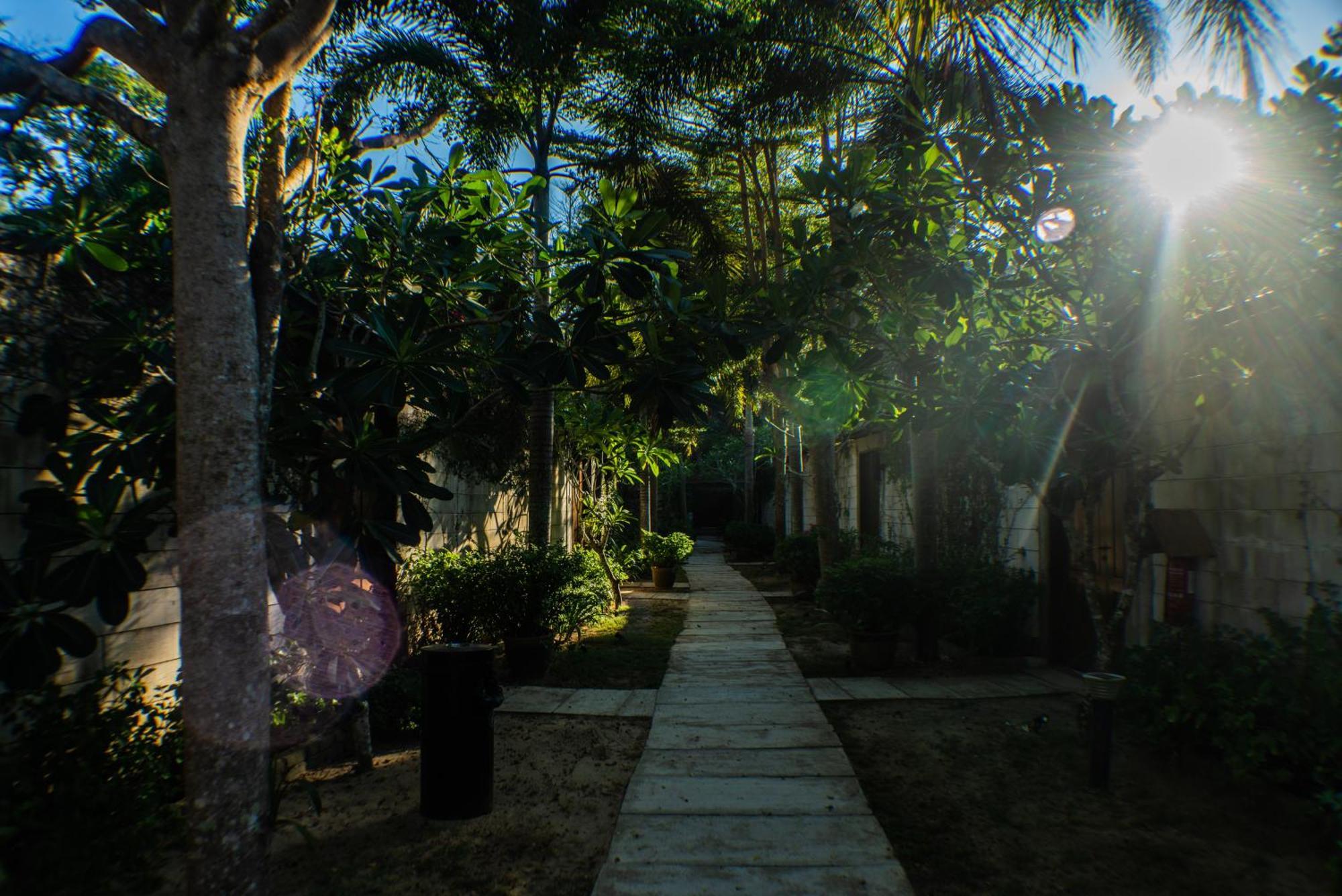 ブブ ヴィラ Kampong Pasir Hantu エクステリア 写真