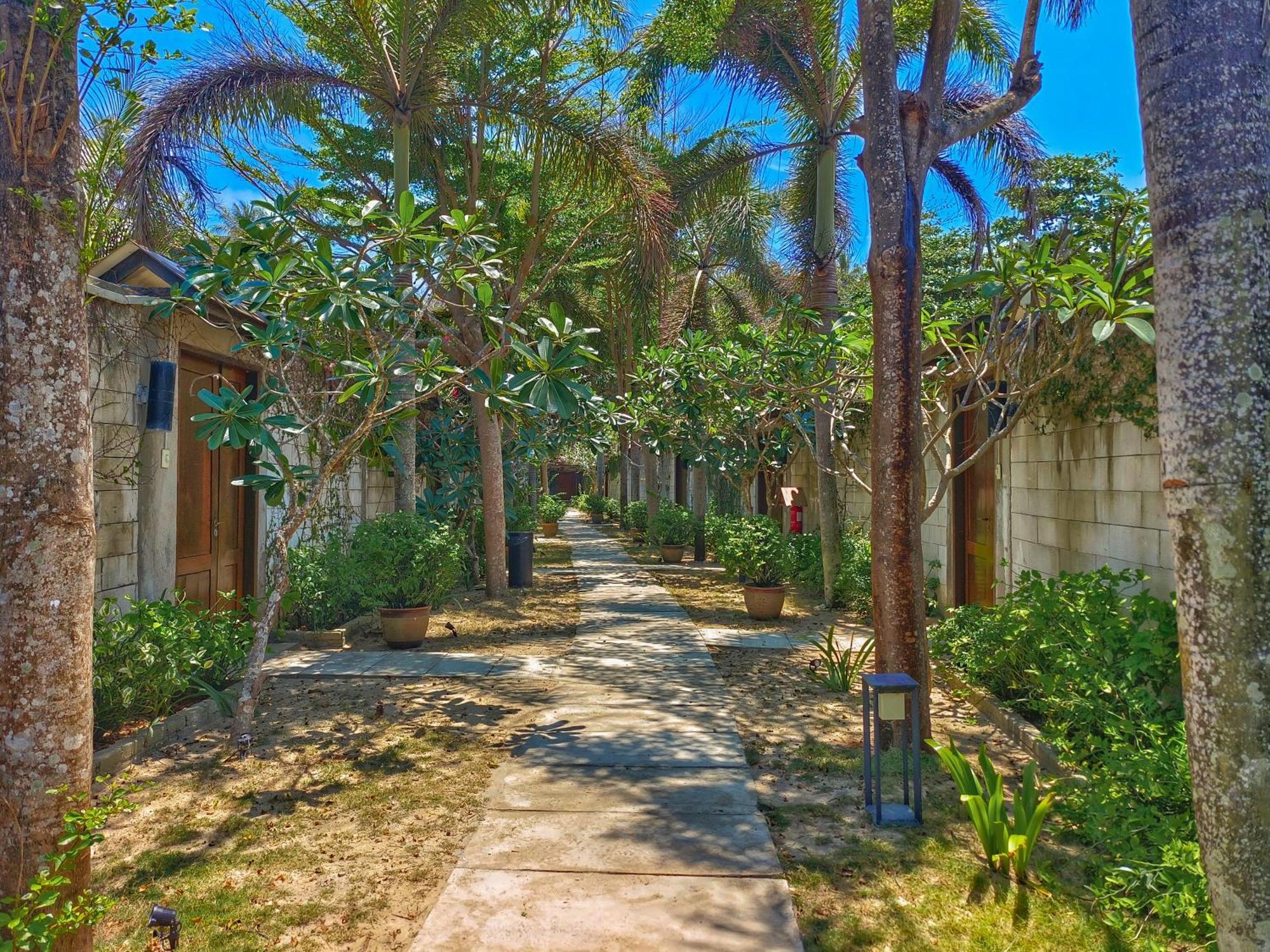 ブブ ヴィラ Kampong Pasir Hantu エクステリア 写真